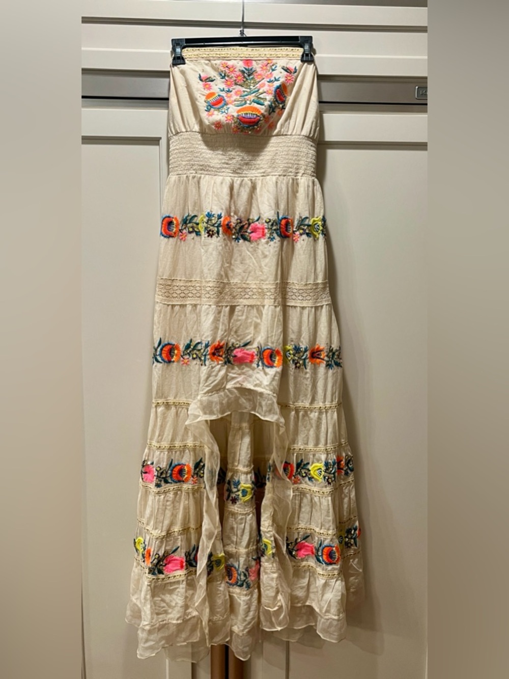 Boston Proper NEW Embroidered Beaded Floral Folk Art Strapless Maxi Dress Small - Picture 5 of 10